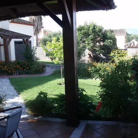 Casa Camelias * Los Barrios