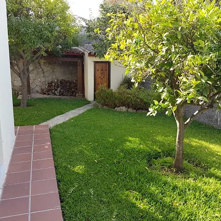 Casa Camelias Los Barrios