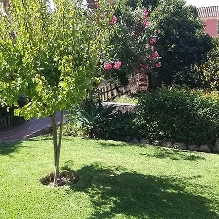 Holiday home Casa Camelias Los Barrios